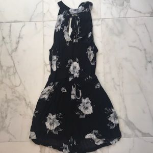 Brand: Kendall and kylie romper